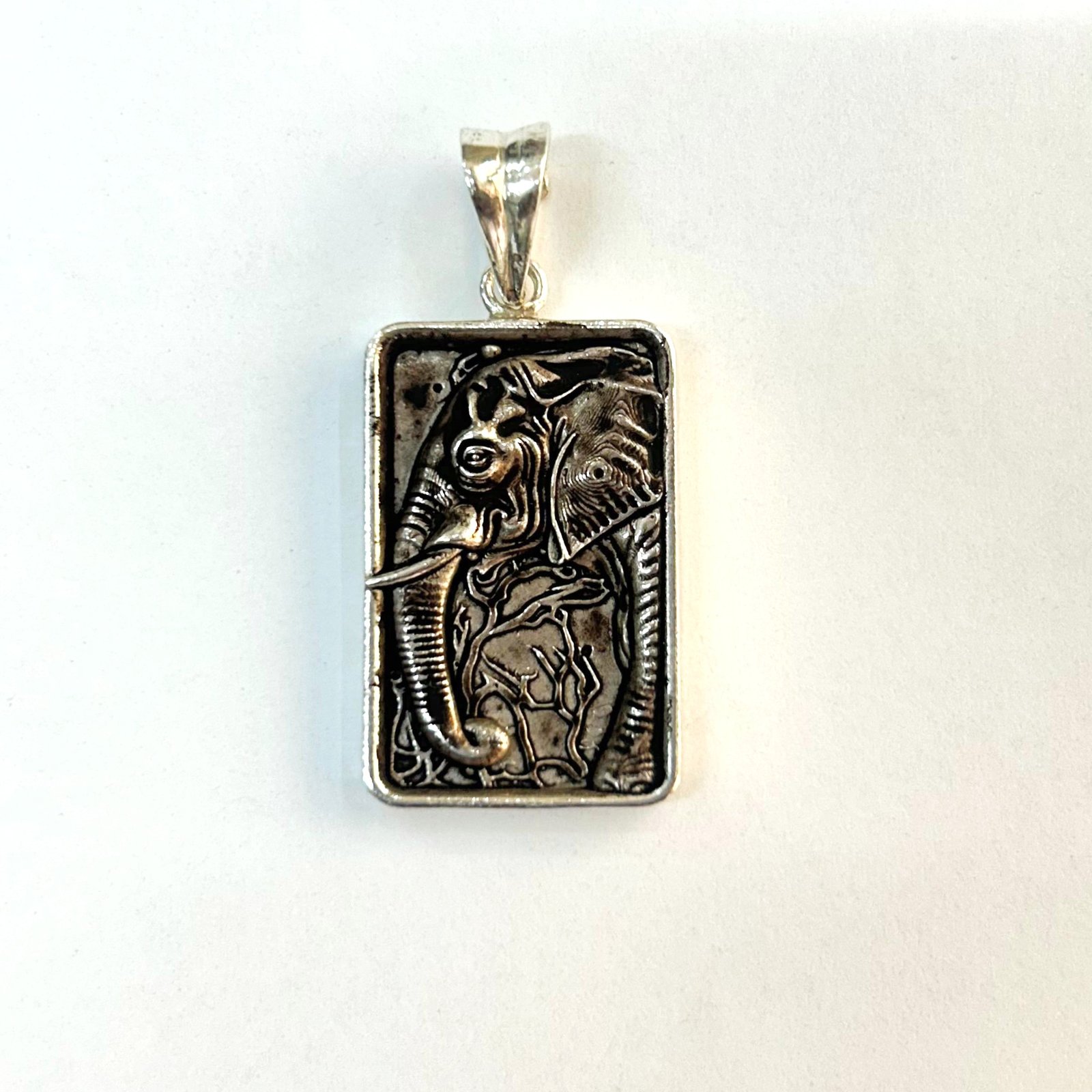 Elephant pendent